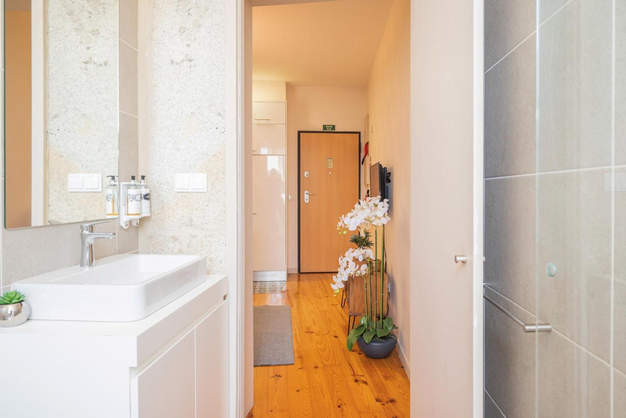 Lovely Charm House Downtown Porto Near Metro With Ac Eksteriør billede